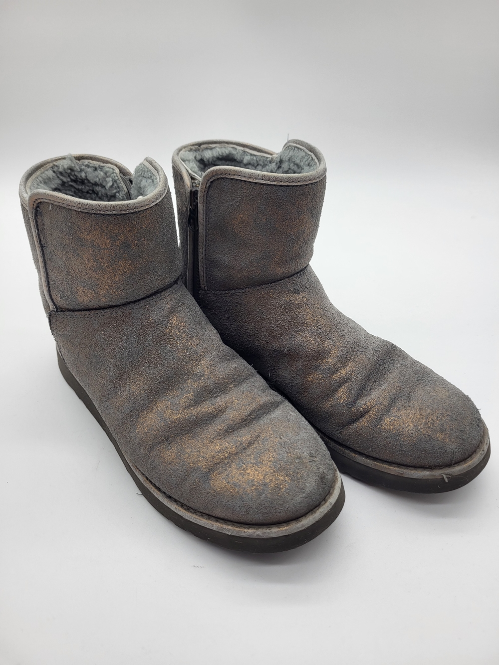 UGG Abree Mini Stardust Short Fall Winter Cozy Boots in Gray with Gold Tones